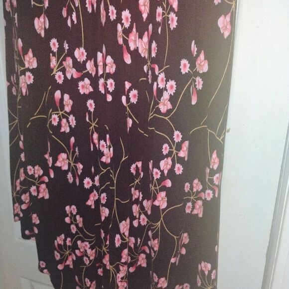 Pink and Black Ruffled Flutter Sleeve Tunic - Picture 6 of 12